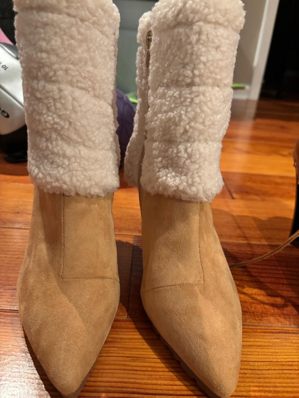 NWOB Thalia Sodi Rylie Tan Faux Shearling Ankle Boots with Cream Shearling Cuff